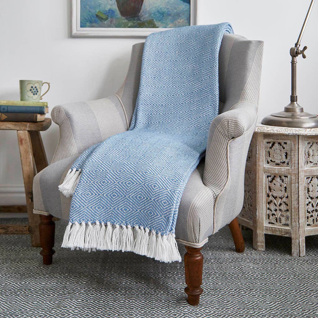 Diamond Cobalt Blanket: 250cm x 130cm