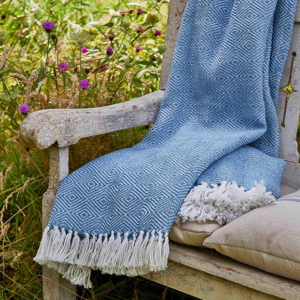 Diamond Cobalt Blanket: 250cm x 130cm