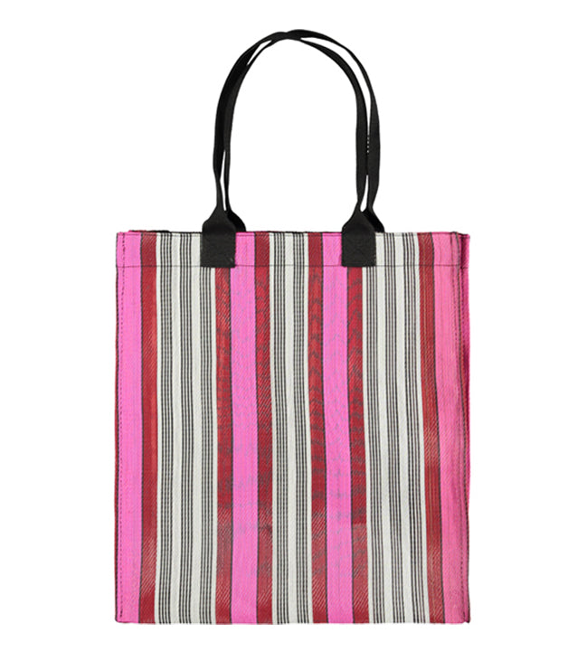 Farmers Market Shopper in Neyron, Guardsman and Pearl