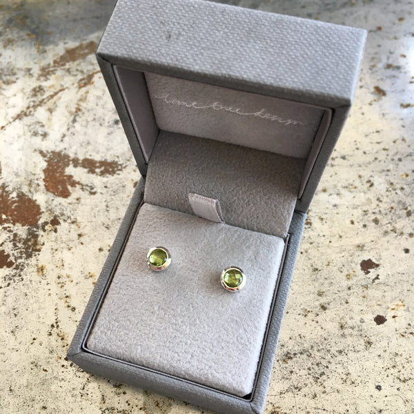 Birthstone Stud Earrings August: Peridot and Sterling Silver