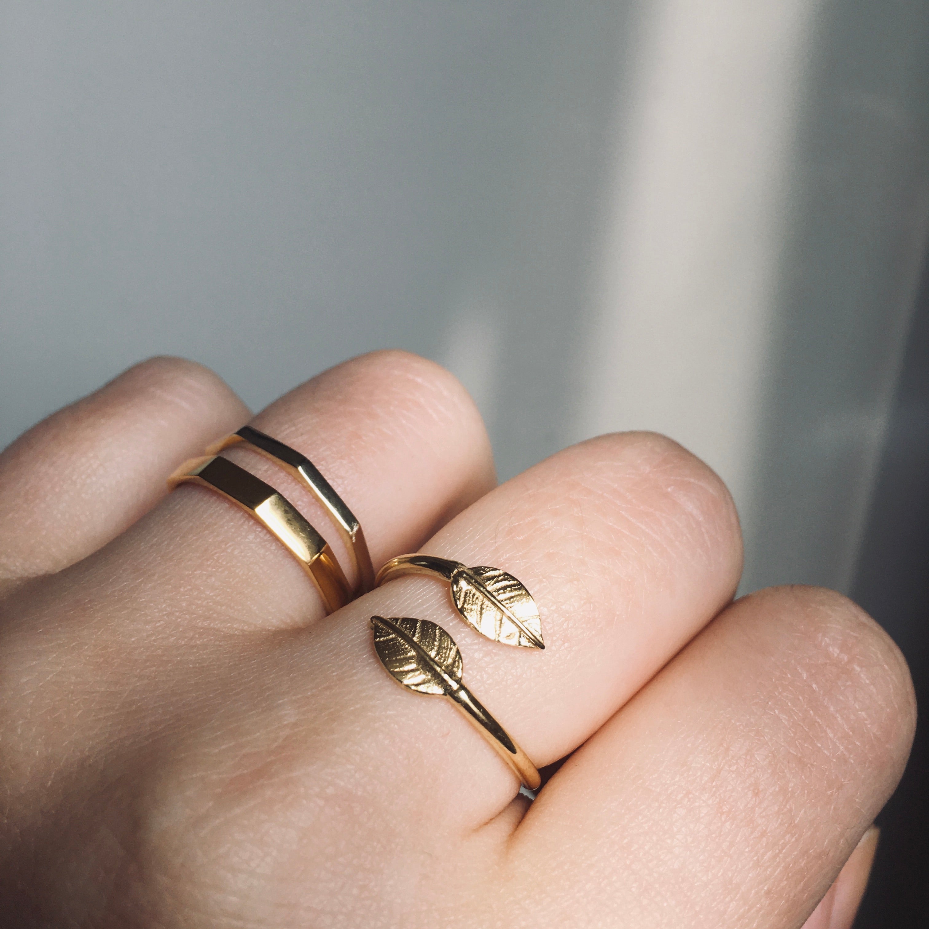 Adjustable Double Leaf Charm Ring Gold Vermeil